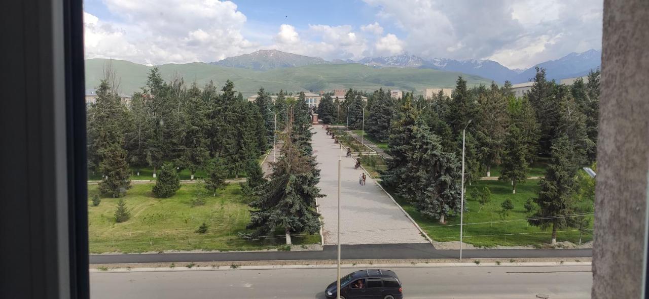 Apartment In The Karakol Heart ภายนอก รูปภาพ